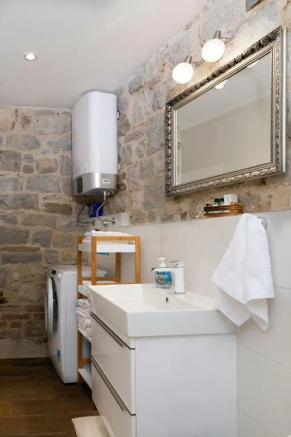 Studio Amore In Diocletian Palace Split Kroatië