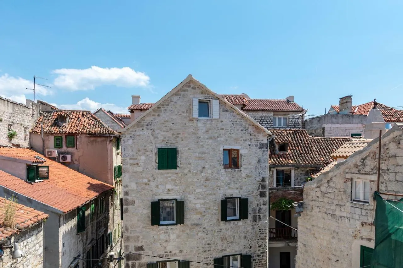 Studio Amore In Diocletian Palace Split Kroatië
